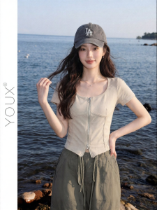 YOUXIANG | Áo Crop Top Ôm Dáng Cổ U Vintage