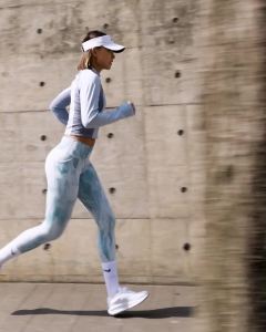 Nike Sepatu Wanita Winflo 11 Road Running - Sail [FJ9510-105]