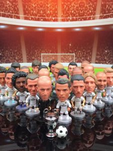 Bộ Đồ Chơi Bóng Đá Real Madrid Barcelona Liverpool Messi Cristiano Ronaldo Miniatures Mô Hình Trưng Bày Quà Tặng Cho Người Hâm Mộ