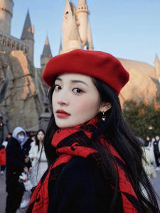 BILLI ZILLY | Face Slimming Red Beret Winter Hat