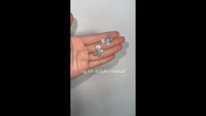 DY ต่างหูผีเสื้อ ต่างหูแฟชั่น ต่างหูคริสตัล ก้านเงินS925 สไตล์เกาหลี สวยงาม น่ารัก ใส่ออกงาน มีเอกลักษณ์