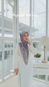 NEW HIJAB AYUMI SERIES BY BANIESCOOP KERUDUNG VOAL PREMIUM KERUDUNG MOTIF SEGI EMPAT KERUDUNG MODIS