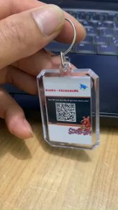 Móc chìa khoá quét mã QR tài khoản ngân hàng theo yêu cầu