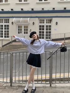 เสื้อเชิ้ต ลายทาง สีฟ้า สำหรับผู้หญิง แขนยาว ดีไซน์ไม่ซ้ำใคร ทรงหลวม ทรงปกติ แขนสั้น