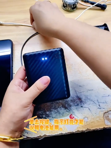 Removable 4-cell 18650 battery box small power bank shell kit welding-free mobile power supply sleeve