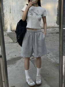 กางเกงขาสั้นทรงตรงผ้าฝ้ายแท้สีเทาสไตล์อเมริกันสำหรับผู้หญิงในช่วงฤดูร้อน กางเกงขายาวทรงหลวมๆ สไตล์ลำลอง 5 ชิ้น
