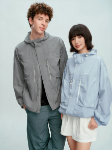 Champion | Sun-Protective Lightweight Jacket