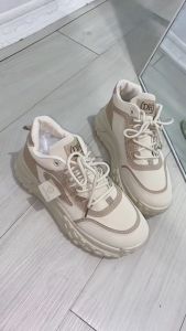 SK Sepatu Sneakers Wanita Casual Shoes 304 kekinian 2024