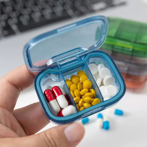 1-Piece Morning & Evening Pill Organizer - Compact Travel Essential Medicine Storage Box