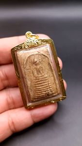 K879 สมเด็จ พระสมเด็จ เกศไชโย ฐาน 9 ชั้น สมเด็จวัดระฆัง ขนาด 3.0X4.5 ซม. พระสมเด็จระฆัง สมเด็จพุฒจารโต เลี่ยม กรอบพระ ทองไมครอน วัตถุมงคล พร้อมส่ง