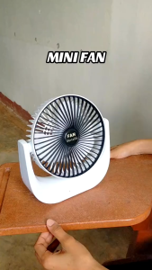 Portable Mini Desk Fan Noiseless Strong Wind USB Rechargeable 180 Degree Rotation Three-Way Speed