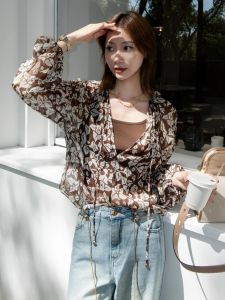 YUFUQING | French Vintage Floral V-neck Long Sleeve Shirt Womens Early Autumn New Style High-grade Elegant Personality Top