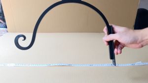 móc treo giỏ hoa sắt mỹ thuật pc06