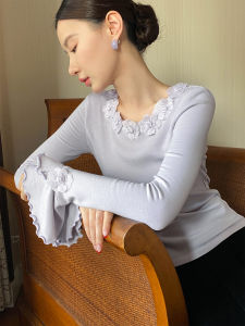 เสื้อเชิ้ตแขนยาวทรงเข้ารูป XXNING สไตล์ฝรั่งเศส ตกแต่งดอกไม้ เสื้อชั้นในสำหรับผู้หญิง ฤดูใบไม้ร่วง 2025 เสื้อคลุมกันหนาว ลำลอง