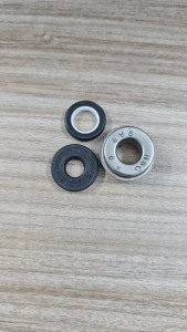 ชุดซีลปั้มน้ำ ตัวนอก ตัวใน Kawasaki Z300 ทุกรุ่น ซีลปั้มน้ำทั้งชุด kawasaki z300 ชุดซีลปั้มน้ำมอเตอร์ไซค์ แซด300 คาวาซากิ