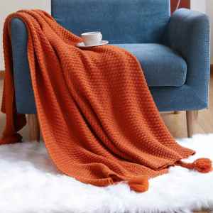 Multifunctional Knit Blanket