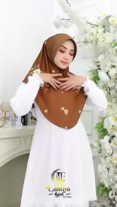 Hijab Bergo Instan Bergo Flow White By Lanfiya