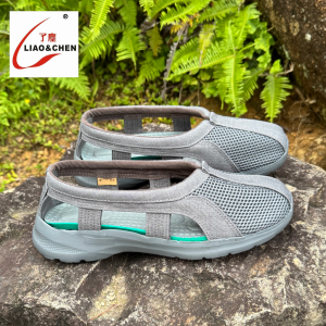 Cool Breathable Mesh Monastic Shoes Lightweight Comfortable Sports Bottom Han Shoes for Men And Women Summer Casual Shoes
