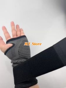 Găng tay thể thao tập tạ tập xà đơn hở ngón bao tay có dây quấn cổ tay tập gym bảo vệ tay TF6