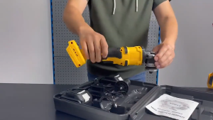Dewalt Electric Angle Grinder Multi-Function Tokoh Pemotongan Mesin Pemotong Listrik Tanpa Fungsi