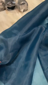 Kain Organza Bahan Polos Organdi Kaca Silk Per 1/2 Meter Warna Coklat Tua Tanah / Kain Organza