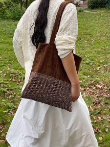 Vintage Style Large Capacity Canvas Shoulder Bag Monster Mountain River Roasted Chestnuts Simple Commuter Tote Bag