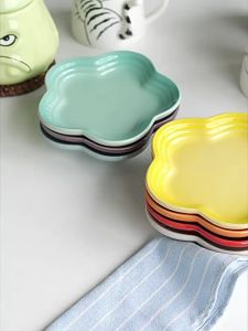 Front Plate Small Round Ceramic Deep Food Raw Bone Snack Plum Blossom Dish