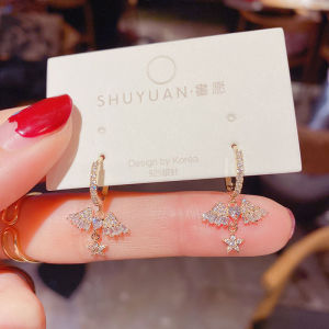 Fashionable Short Zircon Wing Ear Cuff Earrings: Stylish Jewelry for Women