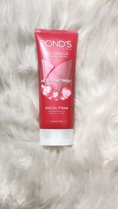 Sữa rửa mặt Ponds Age Miracle mờ đốm nâu và nếp nhăn với 50X Hexyl-Retinol 100g