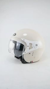 Helm BIPPlast Retro Pilot: Pilihan Stylish untuk Penggemar Motor