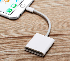 Đầu đọc thẻ nhớ SD dùng cho iPhone iPad coppy ảnh video từ máy ảnh camera