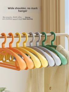 SHUHONG | Non-mark & Anti-slip Shoulder Protection Wide Hanger