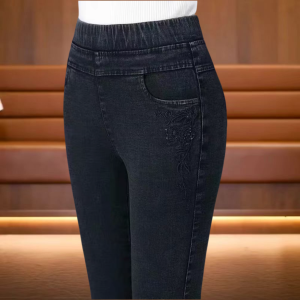 กางเกงยีนส์ทรงเข้ารูปเอวสูงยางยืดสำหรับผู้หญิง ฤดูใบไม้ร่วง กางเกงขายาวทรงปากกา กางเกงขายาวสำหรับคุณแม่วัย 40-49 ปี