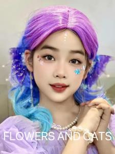 ผมปลอมสีเทาอ่อนสำหรับเด็กผู้หญิง ทรงเจ้าหญิง ชุดการแสดงโรงเรียน ครุภัณฑ์ มงกุฎผมปลอมสีทะเลแสม ของตกแต่งเด็ก