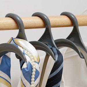 ตะขอเก็บชั้นเก็บเสื้อผ้าของแบบไร้รอย ตู้เสื้อผ้าไม้แขวนกระเป๋า Syal Sutra หมวก