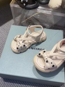 Xăng Đan Bé Gái Dép Quai Hậu Bé Gái Quai Nơ Chấm Bi Chống Trượt Dép Sandal Da Mềm Cho Bé Gái