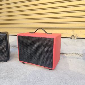 ลำโพงบลูทูธมีแอมป์ในตัวพร้อมฟัง ดอกซับ8นิ้ว(1ดอก) ดอกแหลม4นิ้ว(1ดอก) แอมป์D10OK  (มีแบตในตัว) สามารถใช้ไมค์ได้2ช่อง เชื่อมต่อบลูทูธauxusb ใช้ได้ทั้งไฟบ้านและไฟแบต