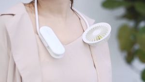 Jisulife Versatile Handheld Mini Fan Portable Rechargeable 2000mAh Flexible Hanging Handheld Mini Fan for Outdoor Indoor Badminton Baby Stroller