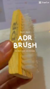 SIKAT BAJU / PAKAIAN (Sikat Cuci) Punggung Kayu