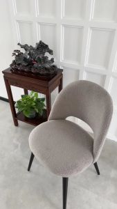 Modern Minimalist Solid Wood Designed by a Maestro Single For Home Outdoor Recliner Conference Chair Dressing Dining Chair Chair