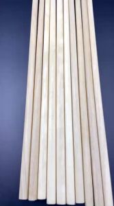 : Đũa Kate  cao cấp Phúc Hưng SG vân cây  đẹp không móc không nhuộm màu không xước  an toàn sức khỏekhông bạc màu không mùi 100% tự nhiên dễ gắp không trơn trượt thích hợp cho bếp ăn đẹp.