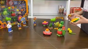 【Hot Sale🥇】cây VS. Zombie hình đồ chơi peashooter gatling Pea Shooter hành động bằng nhựa hình mô hình đồ chơiHoàn trả trong vòng 15 ngày