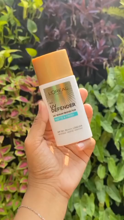 L'Oreal Paris UV Defender Invisible Fluid SPF 50+ PA++++ Long UVA 30ml Skincare L'Oreal Untuk Melindungi Kulit Dari Tanda Penuaan Oleh Sinar UV
