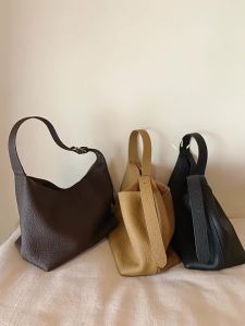 Genuine Leather Tote Bag Simple and Elegant for Commuting