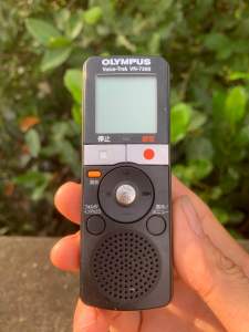 Máy ghi âm Olympus Voice-Trek VN-7300 – Nhỏ gọn ghi âm rõ nét hàng nội địa Nhật