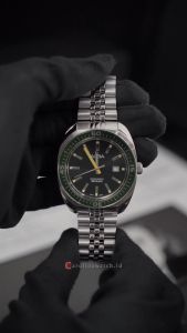 Jam Tangan Pria Alba Active AS9T85X1 Green Bezel Black Dial Silver Stainless Steel