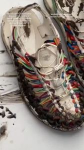 ชุด 5 ซองส่งฟรี | ผงซักรองเท้า (เจ้าแรกในไทย) | แถมถุงซักทุกซอง