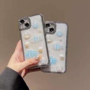 3D ฝังปลาสีน้ำเงิน ล้อมรอบด้วยเคสเคลือบเพชรสำหรับ iPhone 13 14 15 16 Pro Max เคสป้องกันการตกสำหรับ iPhone 16