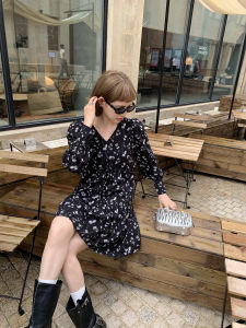 Chen Mi Fan V-Neck Floral Print Long Sleeve A-Line Midi Skirt Womens Loose Fit Autumn Season Polyester Fiber Gown Dress