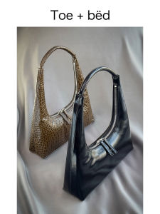 Toebed Designer U-Shaped Toe Bag กระเป๋าถือไหล่เดี่ยวหรูหรา Handmade หนังใต้วงแขนกระเป๋าสําหรับผู้สัญจร